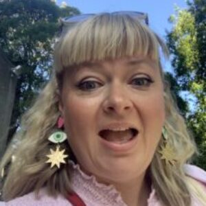 Profile photo of LouiseSalmon
