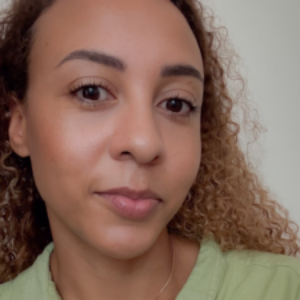 Profile photo of AllyAlvine
